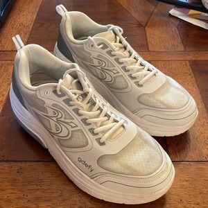 Gravity Defy mens size 13 shoe